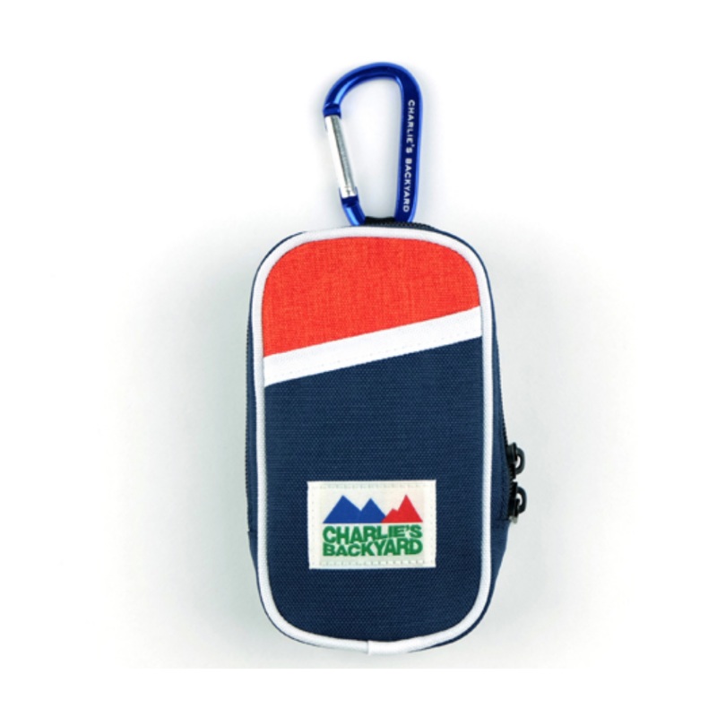 CHARLIE’S BACKYARD | Multi Use Pouch in Navy