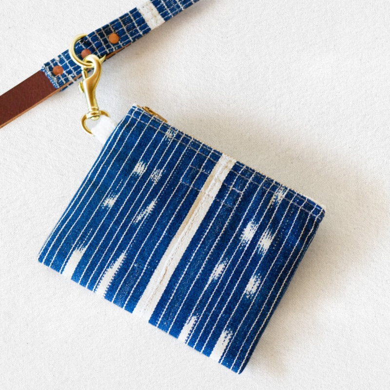 BILLY WOLF | Indigo Ocean Leash Bag