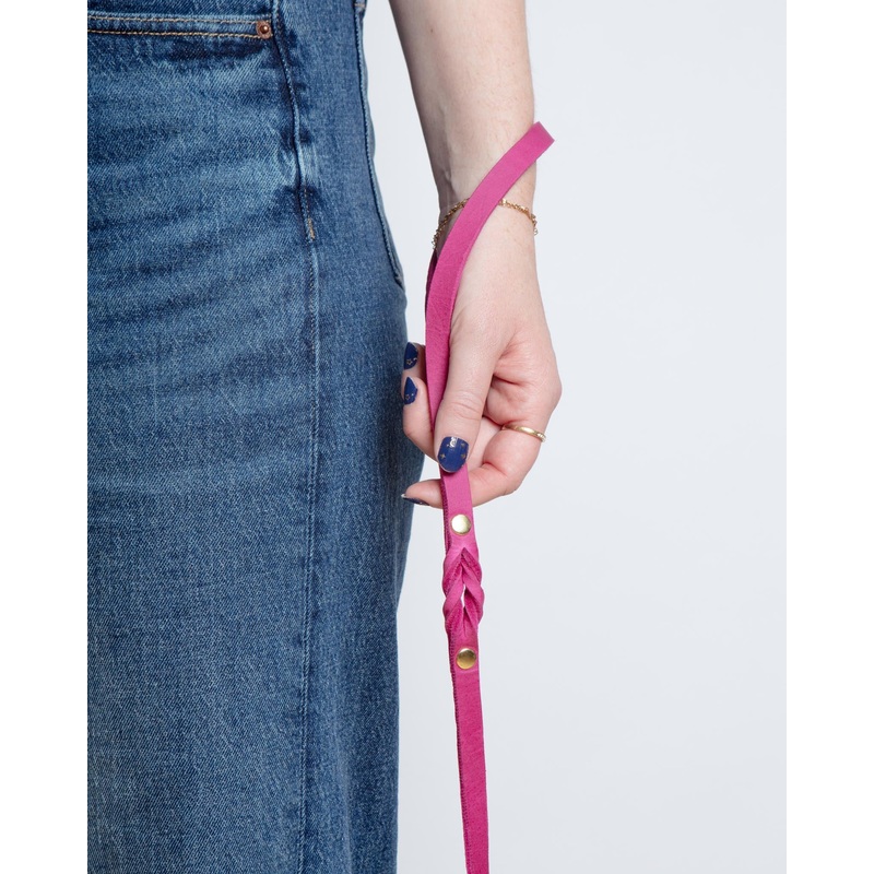 Butter Leather Dog Leash in Sahara Flamingo (Made in Austria)