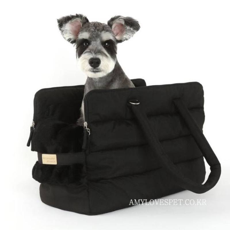 AMY LOVES PET | Rene Padded Shoulder Bag in Black