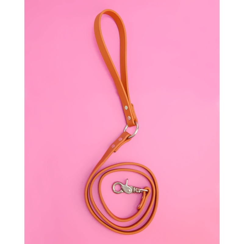 City Leash in Classic Tan << FINAL SALE >>