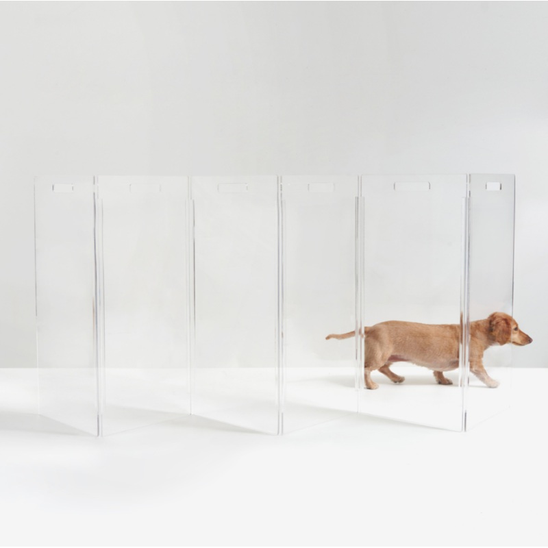 Clear Lucite Freestanding Zig-Zag Pet Gate (Made in the USA) (Direct-Ship)
