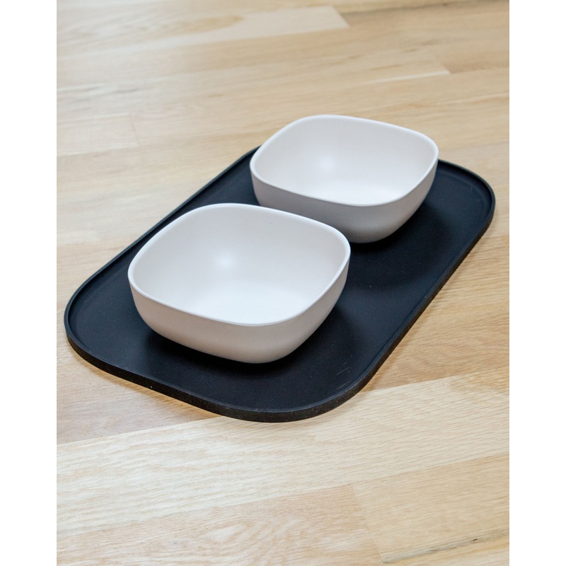 Basic Placemat in Coal Black