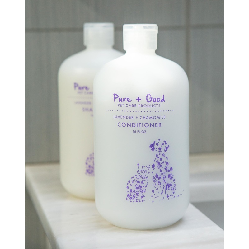 Purifying Conditioner for Dogs & Cats in Lavender + Chamomile
