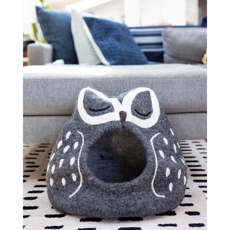 Grey Owl Wool Pet Cave