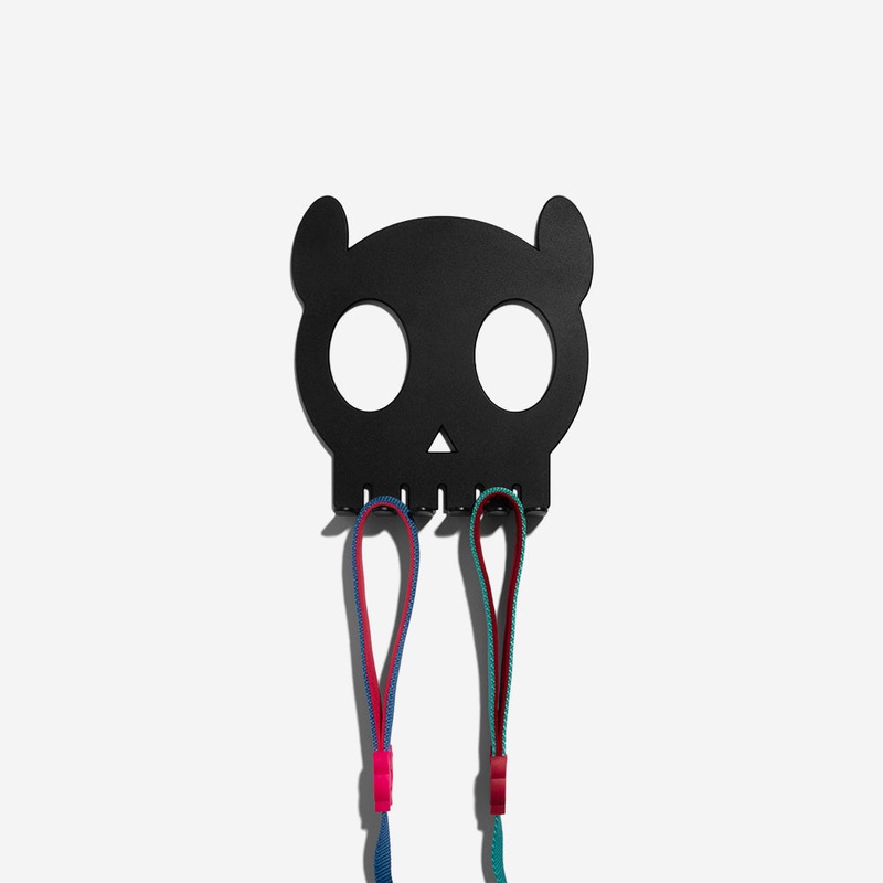 | Leash Hanger