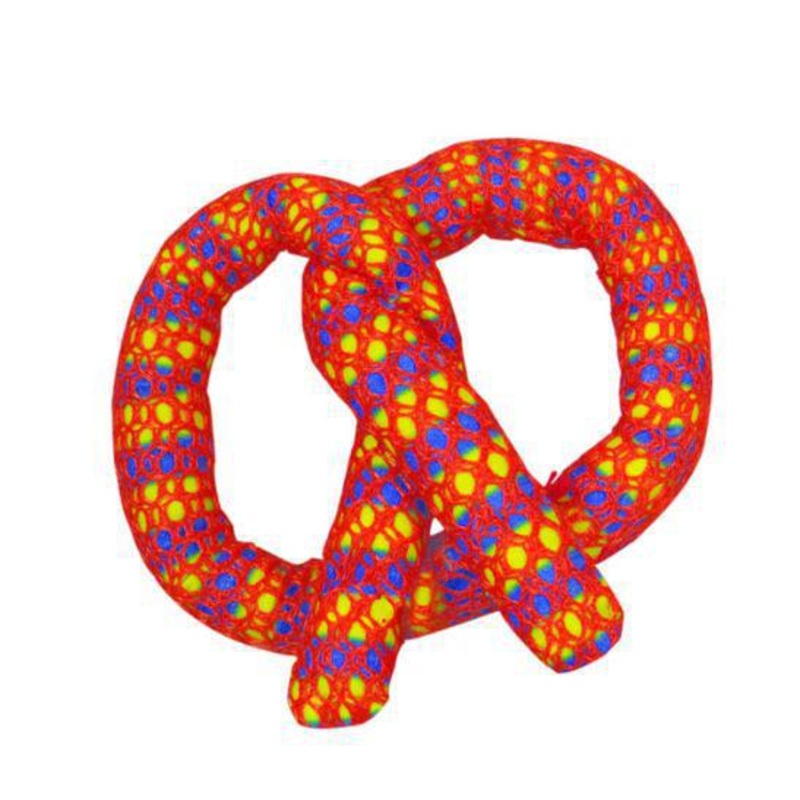 Outward Hound Catnip Plaque Away Pretzel Cat Chew Toy